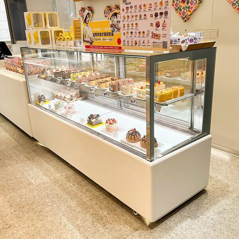 Double-layer ultra-clear glass three-layer cake display case